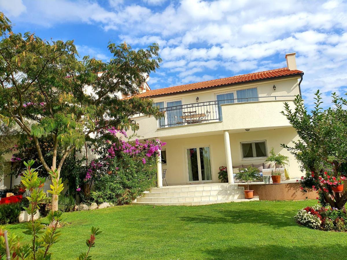 Apartment Oaza Mira Tribunj  Exterior photo