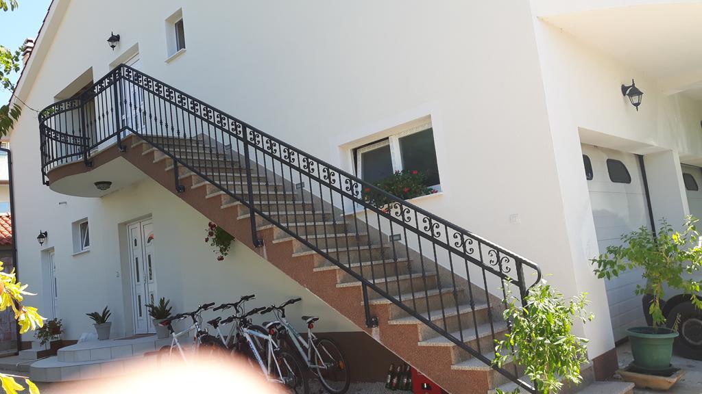 Apartment Oaza Mira Tribunj  Exterior photo